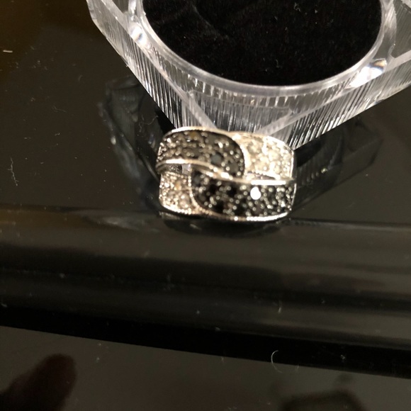 Twisted Crystal Ring, Sz 7.5 - Picture 3 of 5